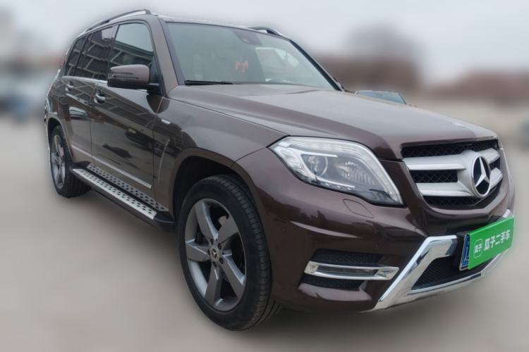 Used Mercedes-Benz GLK-Class 2015 GLK 260 4MATIC Fashion Edition Ultimate Version Front Right 45 Deg