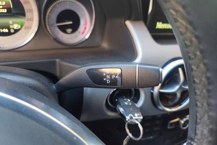 Used Mercedes-Benz GLK-Class 2015 GLK 260 4MATIC Dynamic Edition Ultimate Version Gear Lever