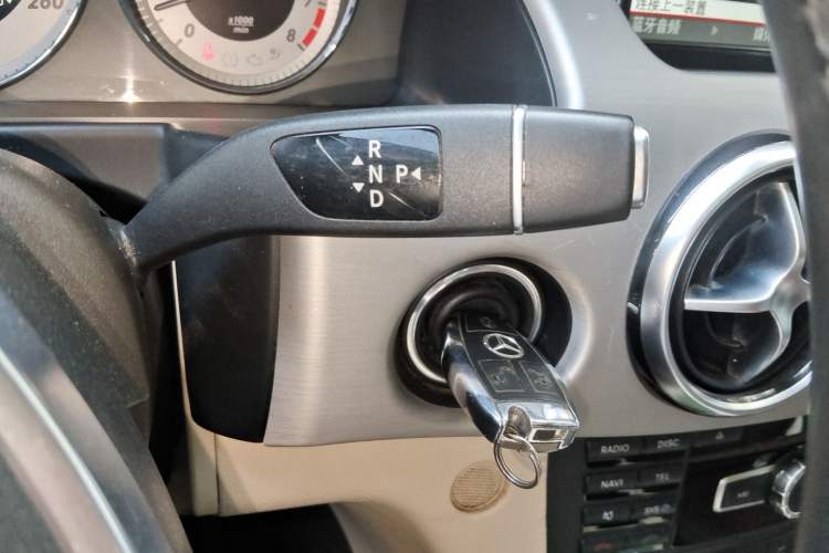 Used Mercedes-Benz GLK-Class 2015 GLK 260 4MATIC Fashion Edition Ultimate Version Gear Lever
