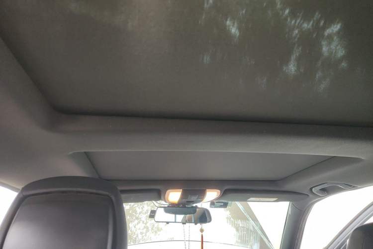 Used Mercedes-Benz GLK-Class 2015 GLK 260 4MATIC Dynamic Edition Ultimate Version Headliner