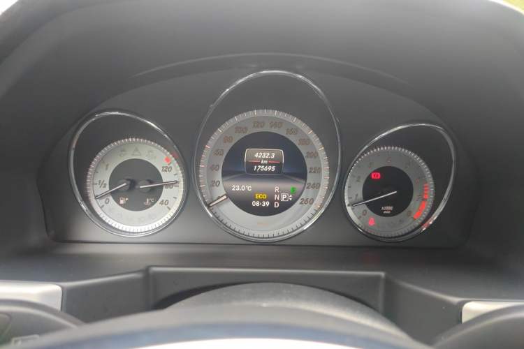 Used Mercedes-Benz GLK-Class 2015 GLK 260 4MATIC Dynamic Edition Ultimate Version Instrument Cluster
