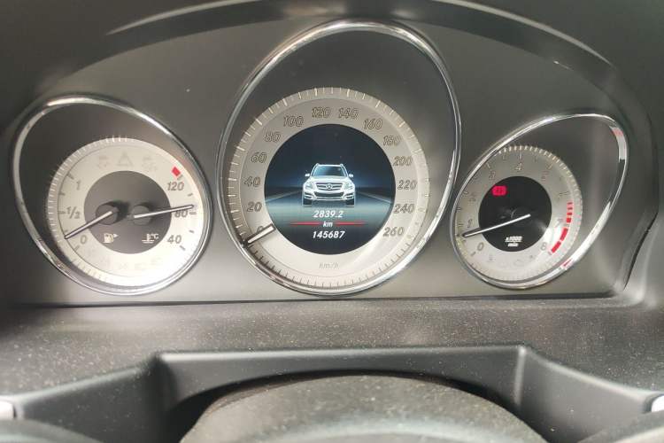 Used Mercedes-Benz GLK-Class 2015 GLK 260 4MATIC Dynamic Edition Ultimate Version Instrument Cluster
