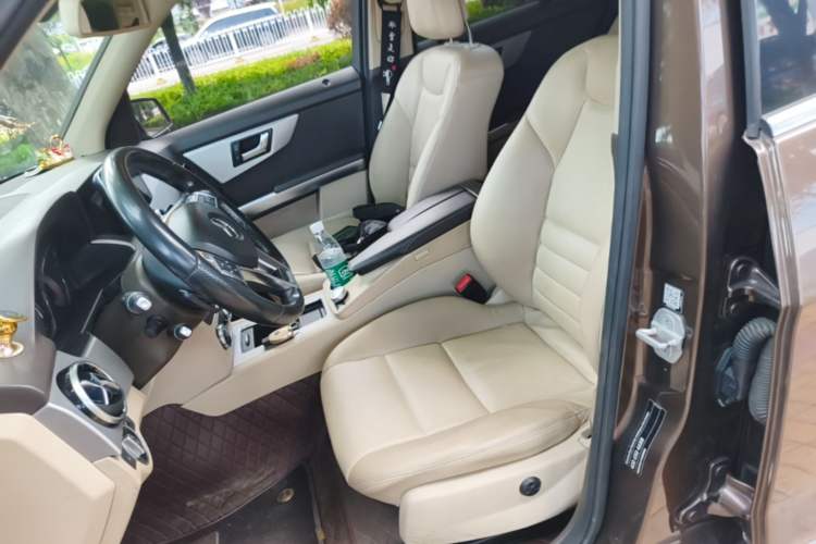 Used Mercedes-Benz GLK-Class 2015 GLK 260 4MATIC Dynamic Edition Ultimate Version Left Front Seat