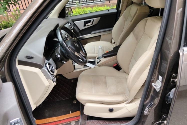 Used Mercedes-Benz GLK-Class 2015 GLK 260 4MATIC Dynamic Edition Ultimate Version Left Front Seat