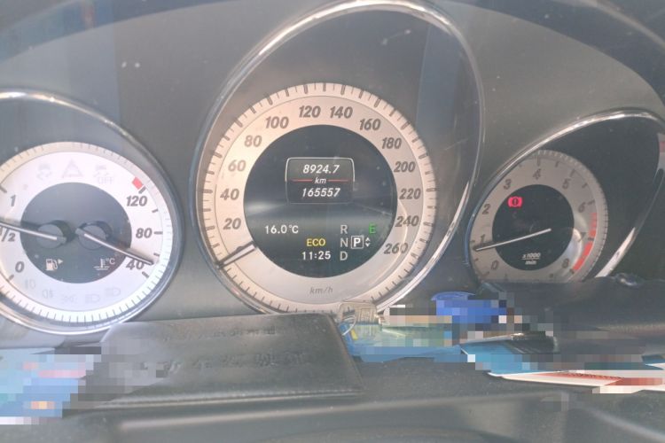Used Mercedes-Benz GLK-Class 2015 GLK 260 4MATIC Dynamic Edition Ultimate Version Odometer Close Up