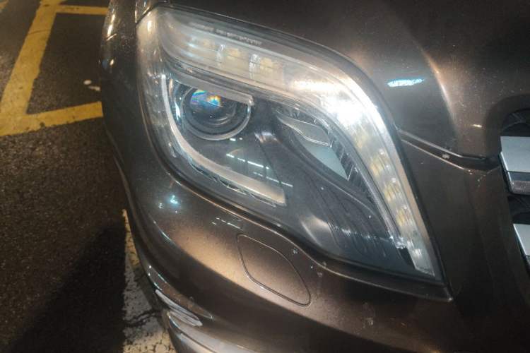 Used Mercedes-Benz GLK-Class 2015 GLK 260 4MATIC Fashion Edition Ultimate Version Right Front Headlight