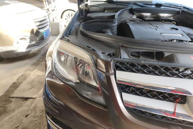Used Mercedes-Benz GLK-Class 2015 GLK 260 4MATIC Dynamic Edition Ultimate Version Right Front Headlight