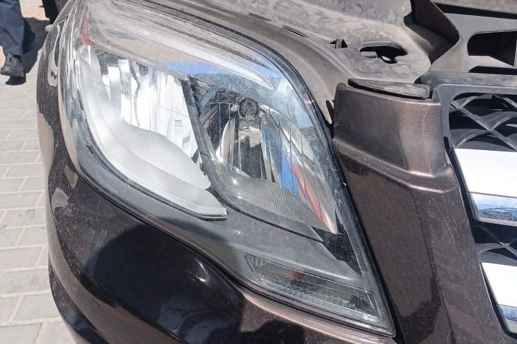 Used Mercedes-Benz GLK-Class 2015 GLK 260 4MATIC Dynamic Edition Ultimate Version Right Front Headlight