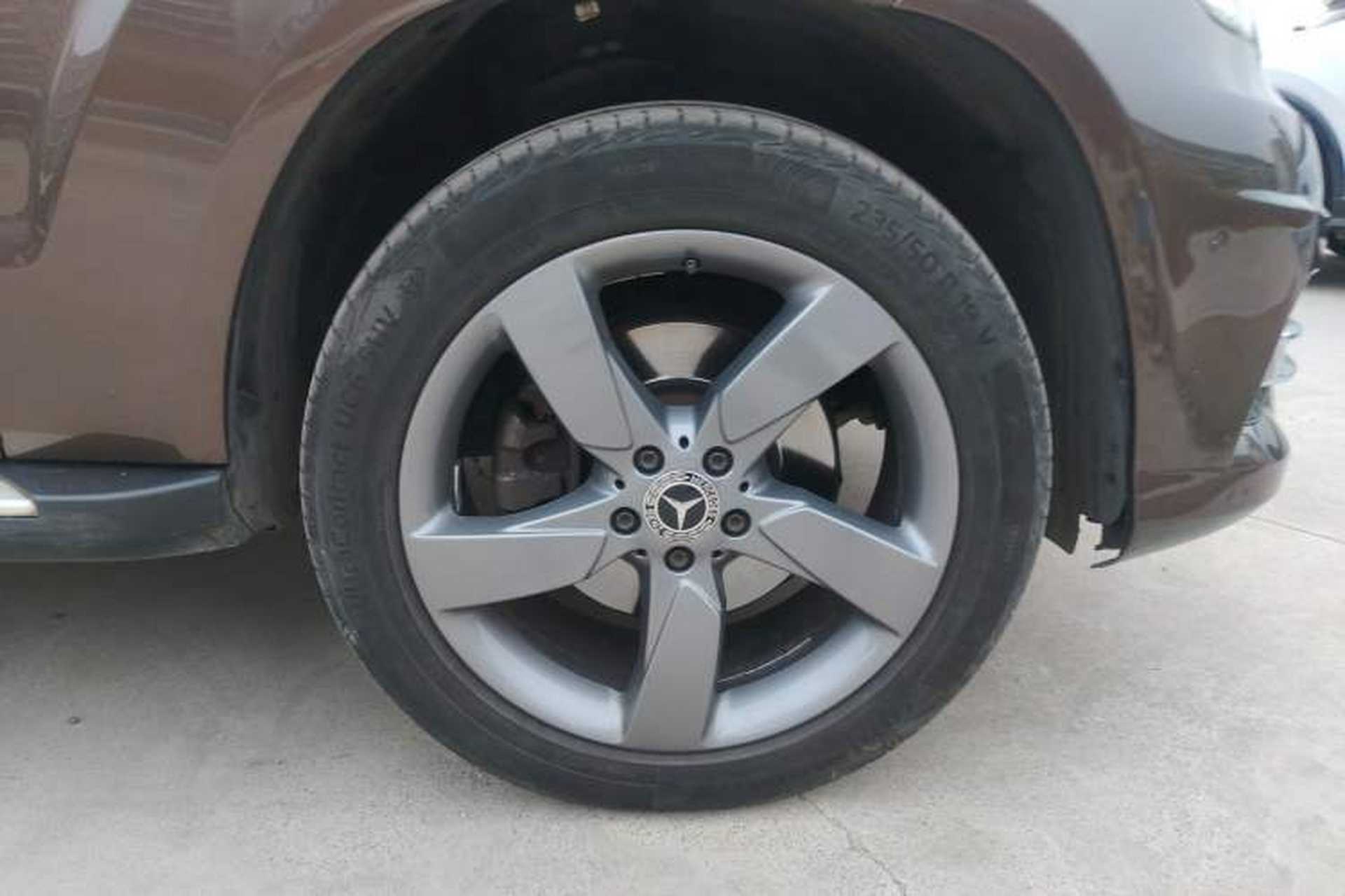 Used Mercedes-Benz GLK-Class 2015 GLK 260 4MATIC Fashion Edition Ultimate Version Right Front Wheel Hub