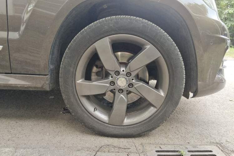 Used Mercedes-Benz GLK-Class 2015 GLK 260 4MATIC Fashion Edition Ultimate Version Right Front Wheel Hub