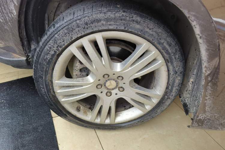 Used Mercedes-Benz GLK-Class 2015 GLK 260 4MATIC Fashion Edition Ultimate Version Right Front Wheel Hub
