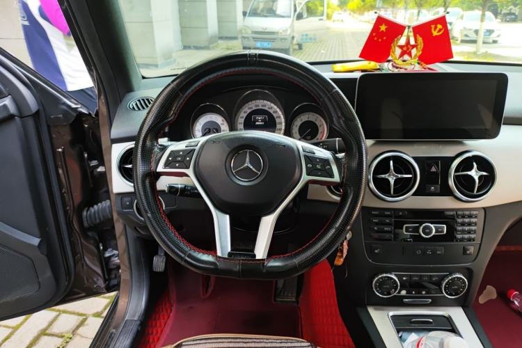 Used Mercedes-Benz GLK-Class 2015 GLK 260 4MATIC Fashion Edition Ultimate Version Steering Wheel