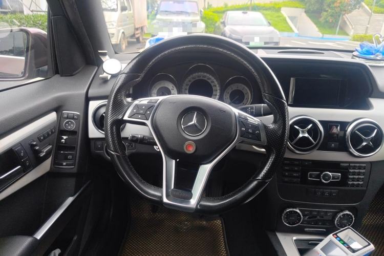 Used Mercedes-Benz GLK-Class 2015 GLK 260 4MATIC Dynamic Edition Ultimate Version Steering Wheel