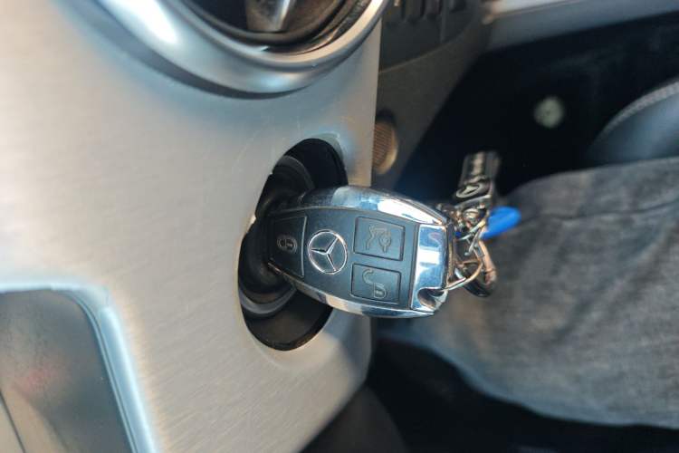 Used Mercedes-Benz GLK-Class 2015 GLK 260 4MATIC Fashion Edition Ultimate Version Vehicle Key