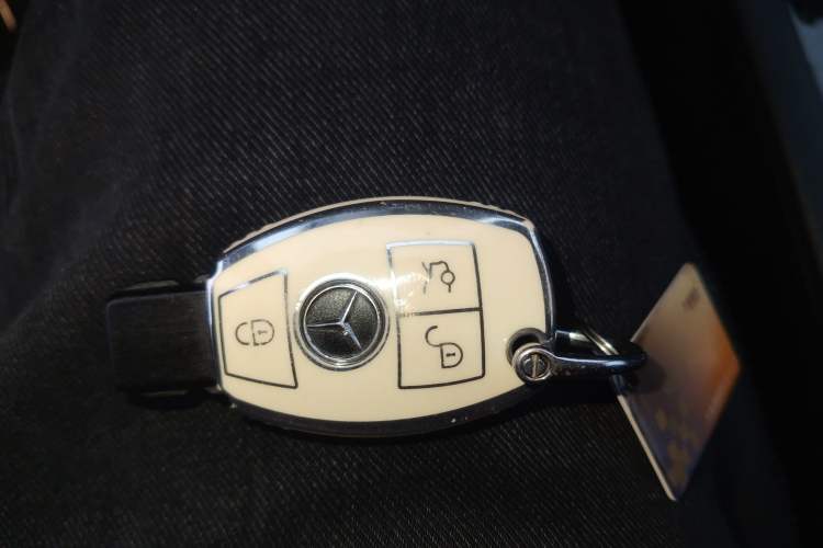 Used Mercedes-Benz GLK-Class 2015 GLK 260 4MATIC Fashion Edition Ultimate Version Vehicle Key