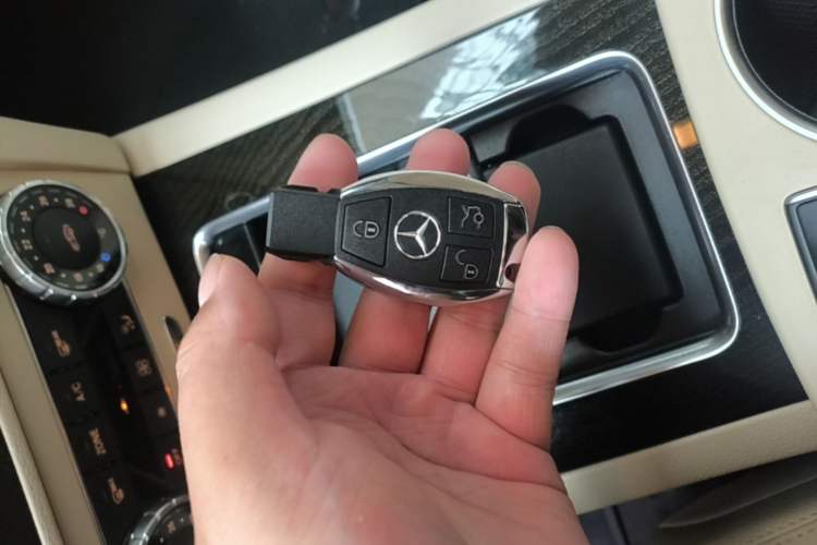 Used Mercedes-Benz GLK-Class 2015 GLK 260 4MATIC Fashion Edition Ultimate Version Vehicle Key