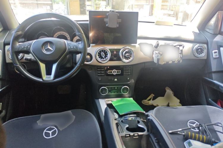 Used Mercedes-Benz GLK-Class 2015 GLK 300 4MATIC Fashion Edition Ultimate Version Center Console