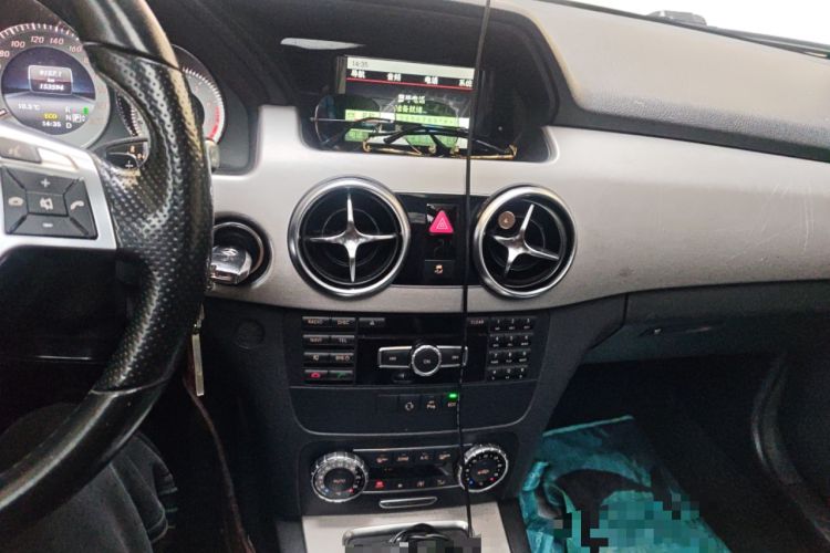 Used Mercedes-Benz GLK-Class 2015 GLK 260 4MATIC Dynamic Edition Ultimate Version Audio And AC Panel