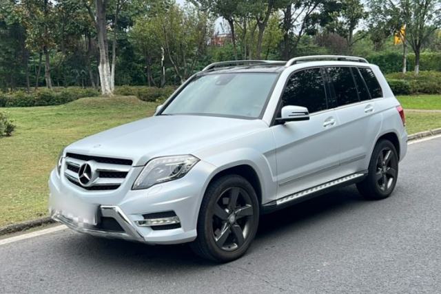 Ojetý Mercedes-Benz GLK-Class 2015 GLK 260 4MATIC Fashion Edition Ultimate Version