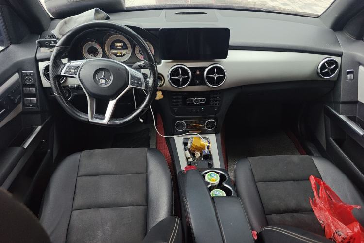 Used Mercedes-Benz GLK-Class 2015 GLK 260 4MATIC Fashion Edition Ultimate Version Center Console