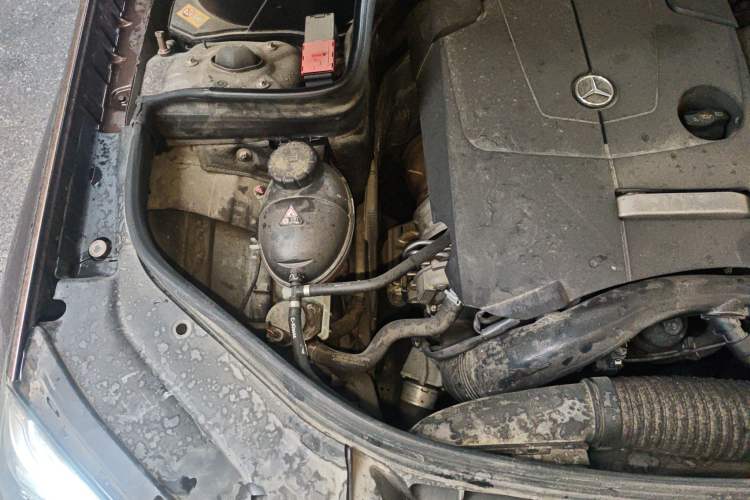 Used Mercedes-Benz GLK-Class 2015 GLK 260 4MATIC Dynamic Edition Ultimate Version Engine Bay Right