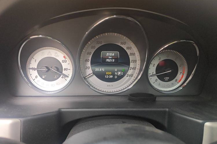 Used Mercedes-Benz GLK-Class 2015 GLK 260 4MATIC Fashion Edition Ultimate Version Instrument Cluster