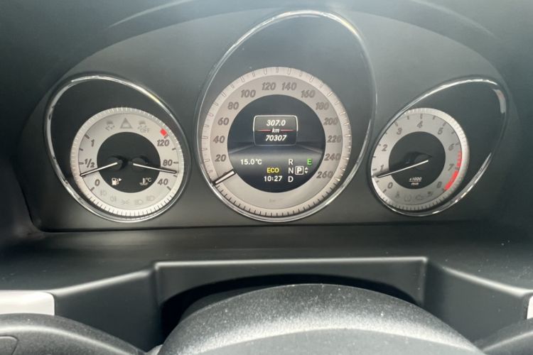 Used Mercedes-Benz GLK-Class 2015 GLK 260 4MATIC Fashion Edition Ultimate Version Interior 10