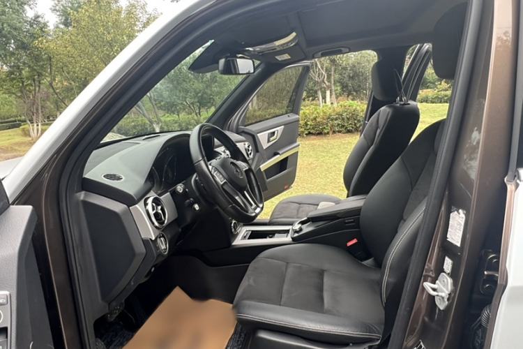 Used Mercedes-Benz GLK-Class 2015 GLK 260 4MATIC Fashion Edition Ultimate Version Interior 5