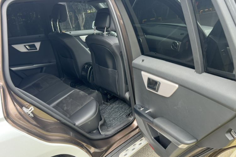 Used Mercedes-Benz GLK-Class 2015 GLK 260 4MATIC Fashion Edition Ultimate Version Interior 7