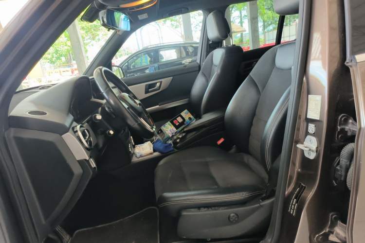 Used Mercedes-Benz GLK-Class 2015 GLK 260 4MATIC Dynamic Edition Ultimate Version Left Front Seat