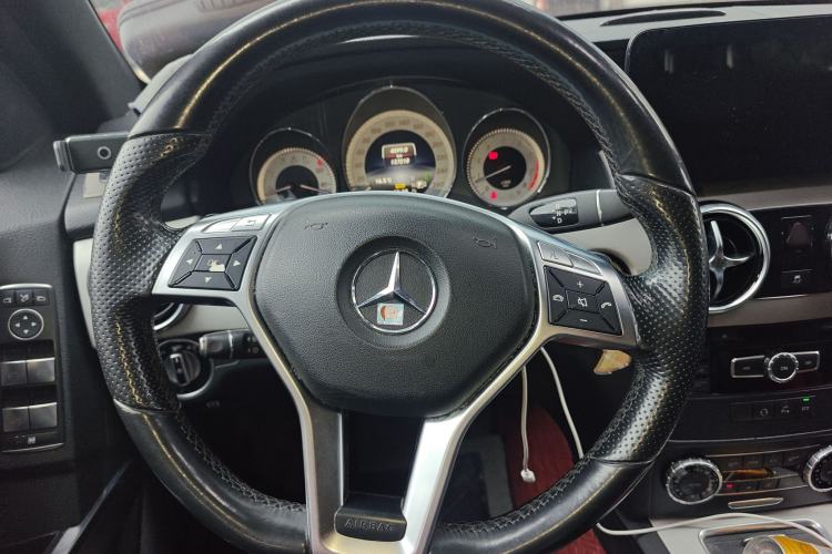 Used Mercedes-Benz GLK-Class 2015 GLK 260 4MATIC Fashion Edition Ultimate Version Steering Wheel