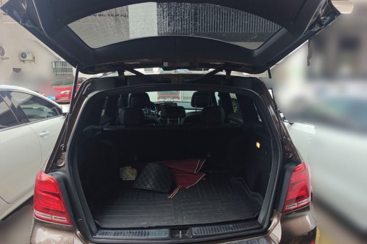 Used Mercedes-Benz GLK-Class 2015 GLK 260 4MATIC Fashion Edition Ultimate Version Trunk