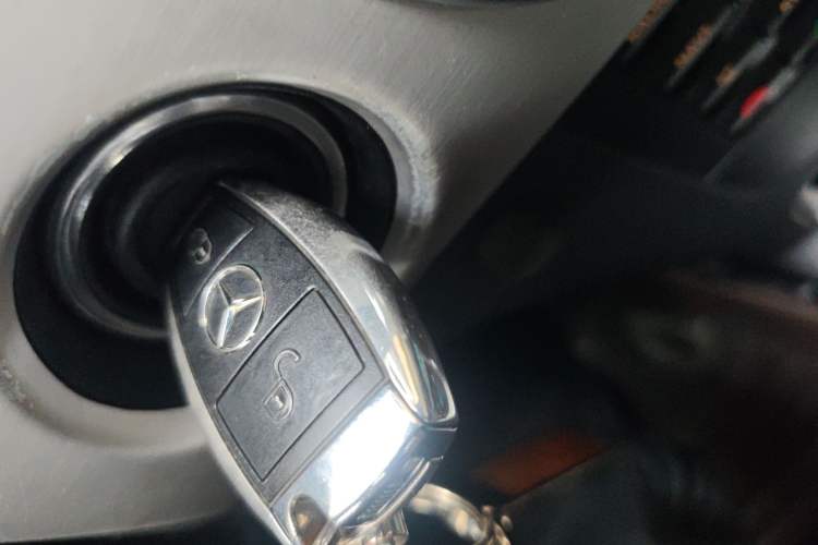 Used Mercedes-Benz GLK-Class 2015 GLK 260 4MATIC Dynamic Edition Ultimate Version Vehicle Key