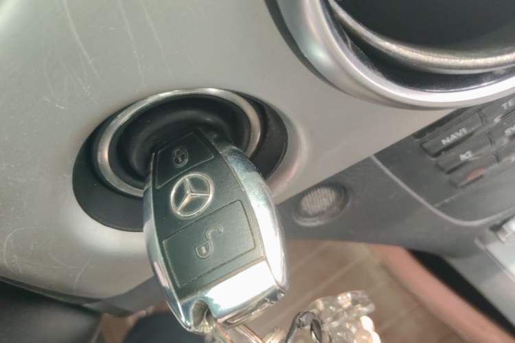 Used Mercedes-Benz GLK-Class 2015 GLK 260 4MATIC Dynamic Edition Ultimate Version Vehicle Key
