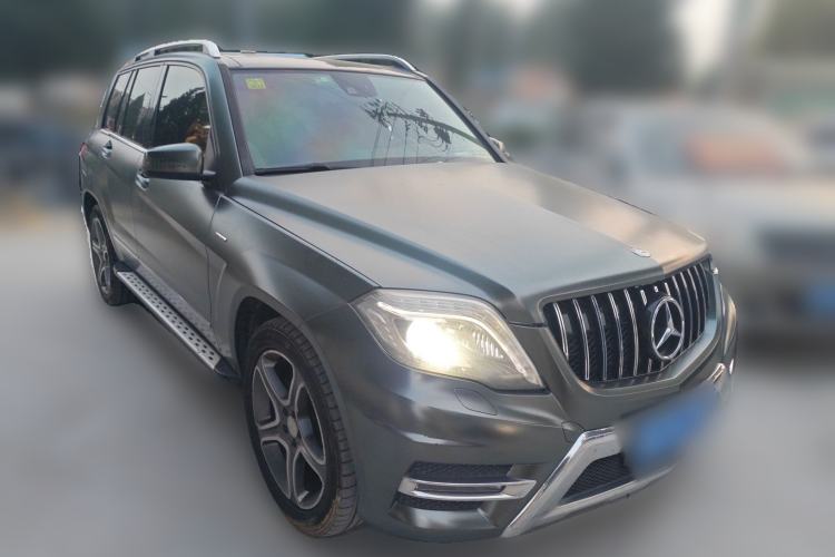 Used Mercedes-Benz GLK-Class 2015 GLK 300 4MATIC Fashion Edition Ultimate Version Front Right 45 Deg