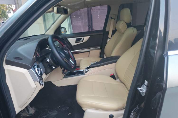 Used Mercedes-Benz GLK-Class 2015 GLK 300 4MATIC Fashion Edition Ultimate Version Left Front Seat