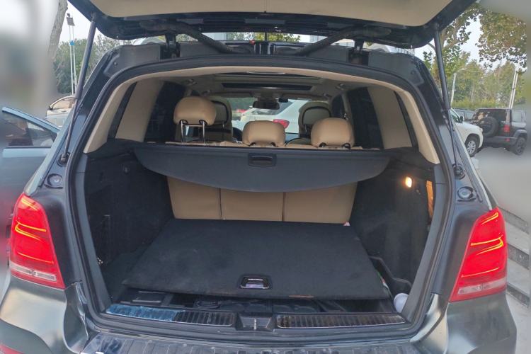 Used Mercedes-Benz GLK-Class 2015 GLK 300 4MATIC Fashion Edition Ultimate Version Trunk