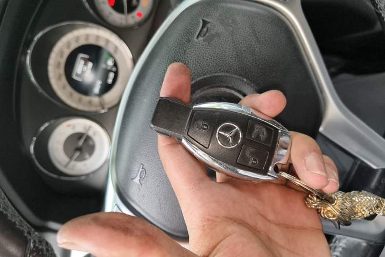 Used Mercedes-Benz GLK-Class 2015 GLK 300 4MATIC Fashion Edition Ultimate Version Vehicle Key