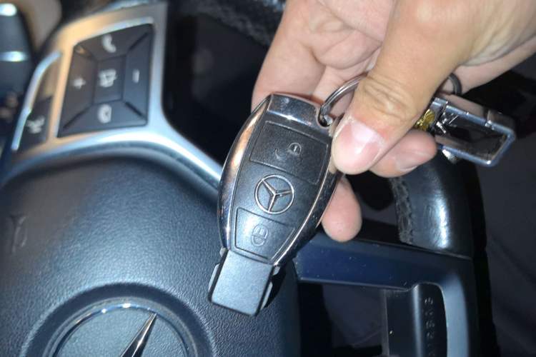 Used Mercedes-Benz GLK-Class 2015 GLK 260 4MATIC Dynamic Edition Ultimate Version Vehicle Key