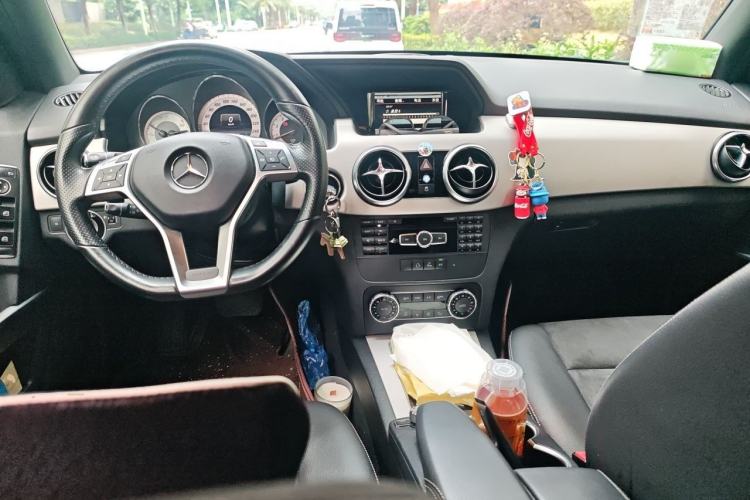 Used Mercedes-Benz GLK-Class 2015 GLK 260 4MATIC Dynamic Edition Ultimate Version Center Console
