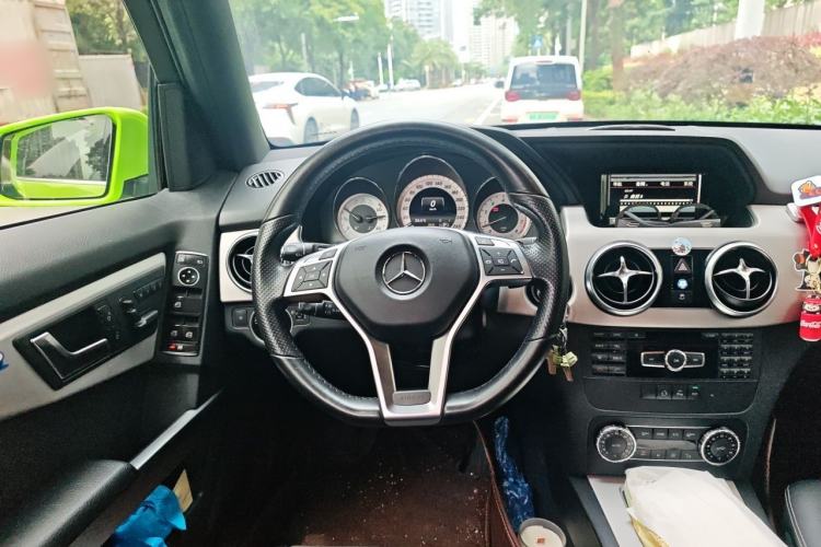 Used Mercedes-Benz GLK-Class 2015 GLK 260 4MATIC Dynamic Edition Ultimate Version Steering Wheel