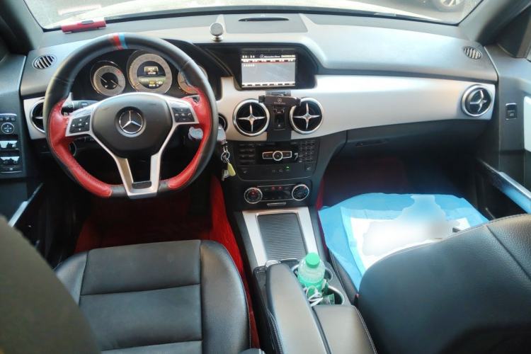 Used Mercedes-Benz GLK-Class 2015 GLK 260 4MATIC Fashion Edition Ultimate Version Center Console