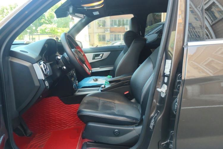 Used Mercedes-Benz GLK-Class 2015 GLK 260 4MATIC Fashion Edition Ultimate Version Left Front Seat