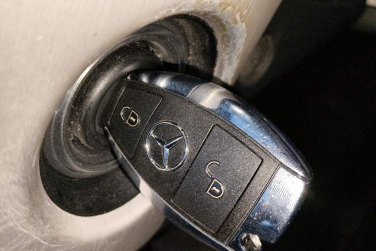 Used Mercedes-Benz GLK-Class 2015 GLK 260 4MATIC Dynamic Edition Ultimate Version Vehicle Key