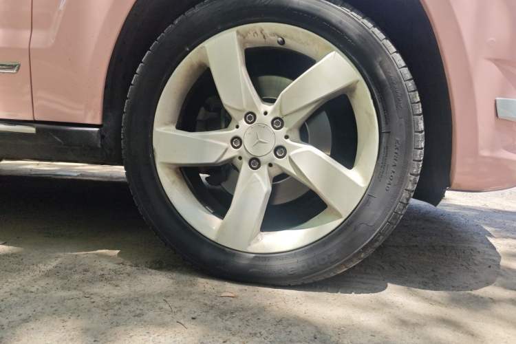Used Mercedes-Benz GLK-Class 2015 GLK 300 4MATIC Fashion Edition Ultimate Version Right Front Wheel Hub