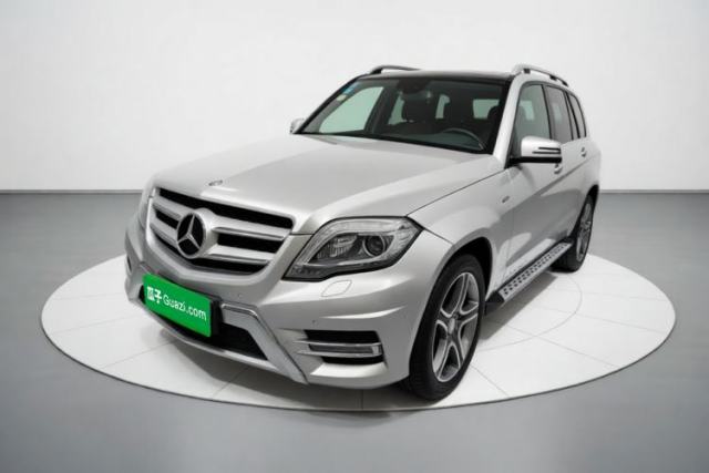 Ojetý Mercedes-Benz GLK-Class 2015 GLK 300 4MATIC Fashion Edition Ultimate Version