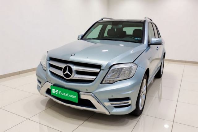 Ojetý Mercedes-Benz GLK-Class 2015 GLK 260 4MATIC Dynamic Edition Ultimate Version