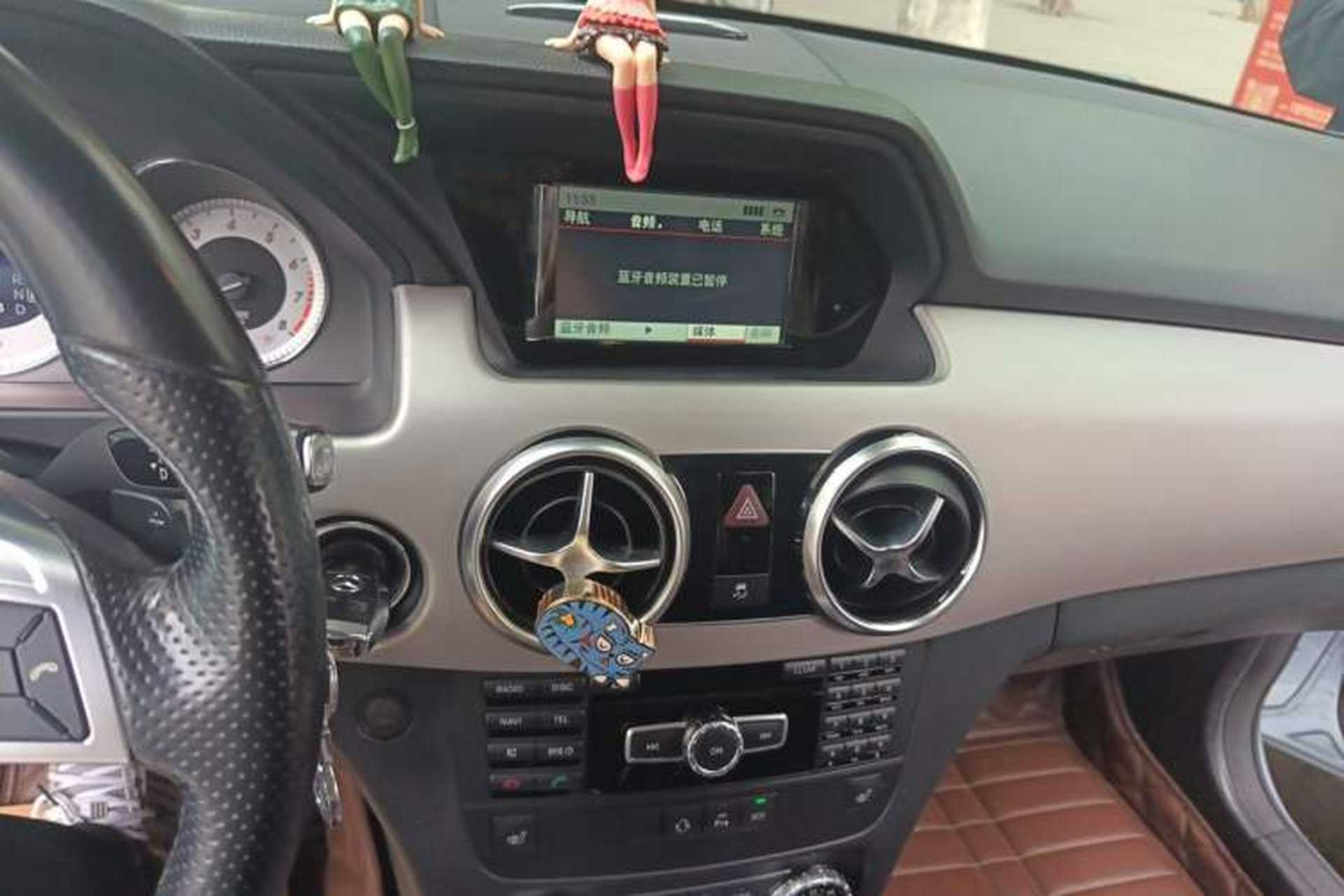 Used Mercedes-Benz GLK-Class 2015 GLK 260 4MATIC Fashion Edition Ultimate Version Audio And AC Panel