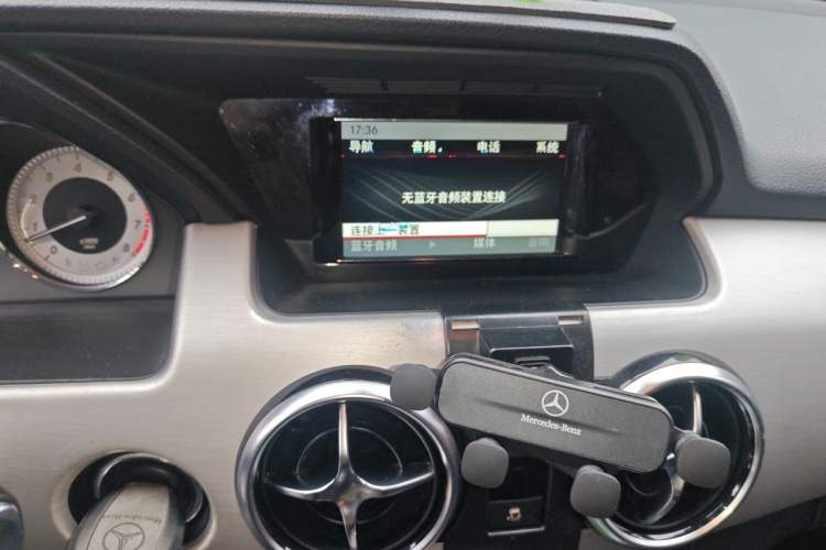 Used Mercedes-Benz GLK-Class 2015 GLK 260 4MATIC Fashion Edition Ultimate Version Audio And AC Panel