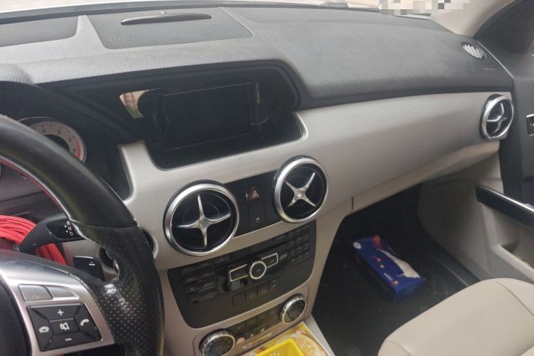 Used Mercedes-Benz GLK-Class 2015 GLK 260 4MATIC Dynamic Edition Ultimate Version Audio And AC Panel